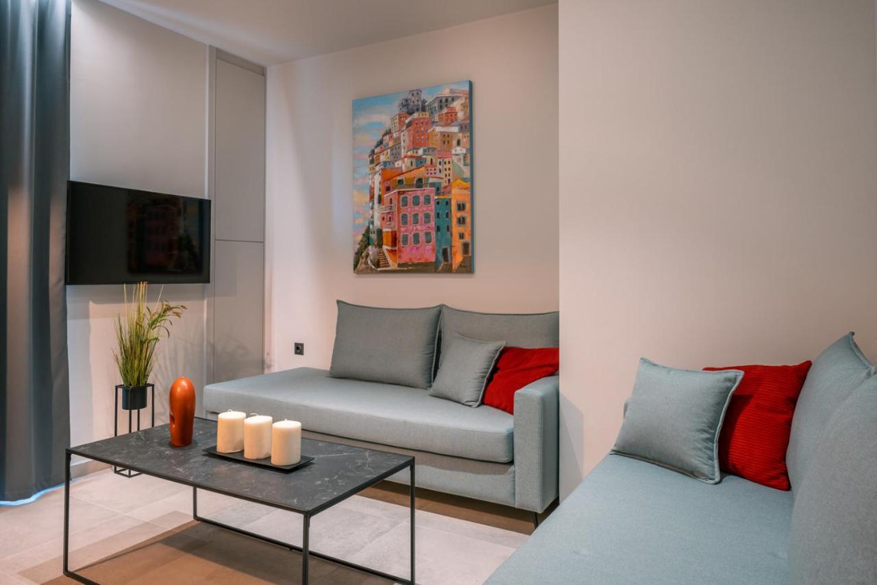 Brand New Suites In City Center Héraklion Extérieur photo