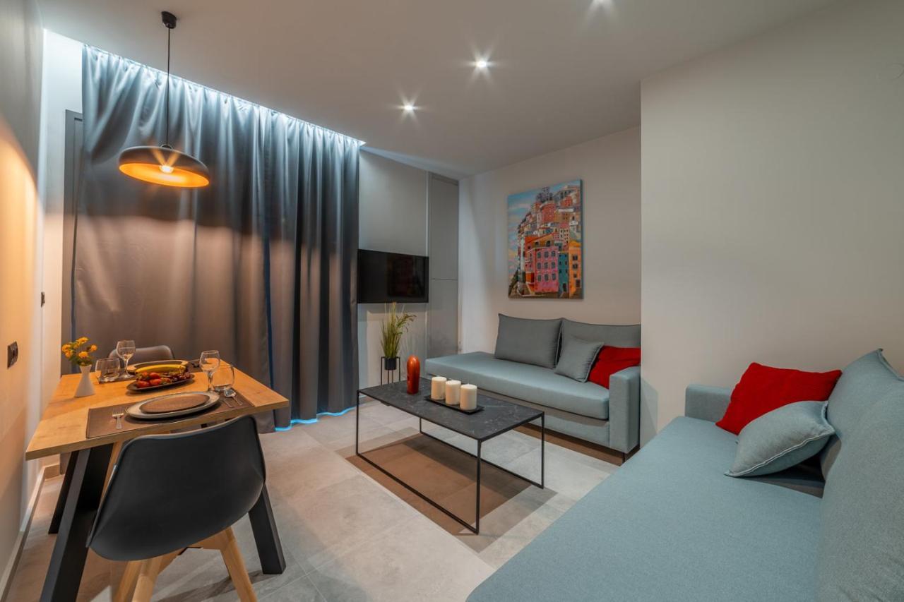 Brand New Suites In City Center Héraklion Extérieur photo